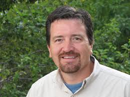 Adam Eakle to host new outdoors program