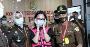 Jaksa pinangki sirna malasari kembali diperiksa di kejaksaan agung (kejagung). Kesaksian Orang Penghubung Djoko Tjandra Disopiri Suaminya Pinangki Atur Skenario Di Dalam Mobil