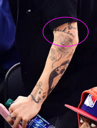 In fact, the british singer even has one dedicated to the american football team, the green. Harry Styles 52 Tattoos Their Meanings Body Art Guru