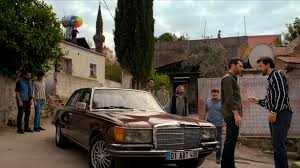 Sibel, ramo'yu bulur onu takip eden arabaya ramo ateş eder. Hangi Araba Hangi Karakterin Show Tv