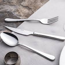 Sofralarının şıklığı hem erkekler hem de kadınlar. Emsan Defne 30 Parca 6 Kisilik Catal Kasik Bicak Takimi Kutulu Emsan