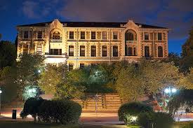 Güney kampüs, yüz yılı aşkın bir süre koleje bağlı olarak kullanıldıktan sonra üzerinde bağımsız bir üniversite kurulması için 10 eylül. Bogazici University Wikidata