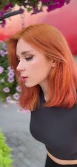 Mandi Fox's Instagram, Twitter & Facebook