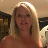 Amy Mach's Instagram, Twitter & Facebook