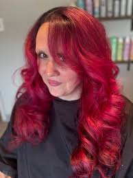 Hey! Im a stylist going