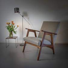 ziezoretro retrospectief op design meubels van toen stoel laten bekleden stoelen retro stoelen vintage stoelen