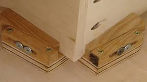 These diy wooden corner clamps are super strong and easy to make. Make A Set Of These Sweet Wedging Corner Clamps Make