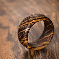 Pin Von Rowen Harder Auf Selber Basteln Holzringe Holzschmuck Kunst Selbstgemacht