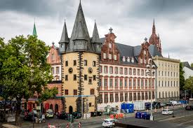 Wohnen Leben Nachbarschaft Lifestyle Altstadt Altstadt In Frankfurt Am Main Kiez Stadtteil Bezirk Wohnungen Haus Frankfurt Frankfurt Am Main Altstadt