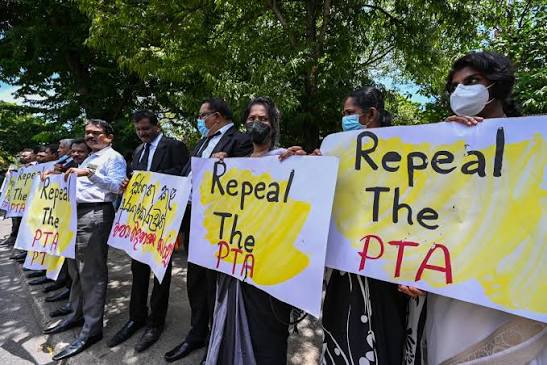 Workers’ Struggle Centre Holds Talks with GMOA on Proposed Anti-Terror Bill