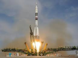 Un problème technique a empêché mercredi matin l'arrimage à la station spatiale internationale (iss) d'un vaisseau russe soyouz lancé. Arrimage A L Iss Reussi Pour Un Soyouz Et Ses Trois Spationautes Sciences Et Avenir