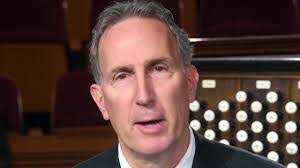 Richard Elliott's Instagram, Twitter & Facebook