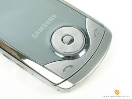 Samsung U700 review: Ultra fit ...