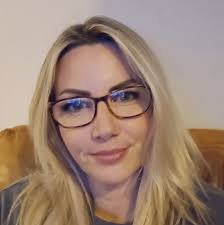 Could anyone do a teenage boys perm this week please and has availability?