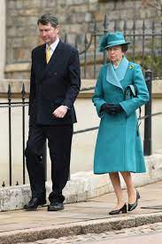 Princess Anne Princess Royal Sporting A Co Ordinated Turquoise Blue Number With Husband Vice Admiral Sir Timothy Lau Princess Anne Royal Family Royal Princess
