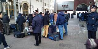 Причём запреты зачастую касаются по большей части не. Central Asian Labor Migrants Amid Lockdown In Russia Voices On Cental Asia