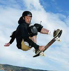 Anthony frank hawk (born may 12, 1968), nicknamed birdman, is an american professional skateboarder, entrepreneur, and owner of the skateboard company birdhouse. Toni Houk Mechtal O Skripke Sport Ekspress
