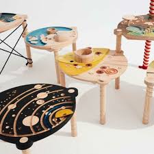 Talk about art on a table. Afilii International Hub Platform For Meaningful Kids Design