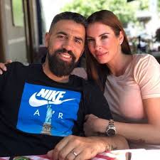 Daran denken wohl viele, die den namen bushido (42) hören. Bushido Frau Anna Maria Romantische Worte Zum Zehnjahrigen Gala De