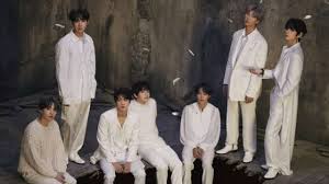 Butterfly is the 3rd song on bts' fourth mini album, 화양연화 the most beautiful moment in life pt.2. Efi33sh1wcbe9m