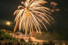 Feuerwerk am rheinfall teil 1. Die Allergrosste Schweizerfahne Rheinfall Naturwunder Schweizer Fahne