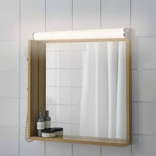 Badezimmer spiegellampe bauhaus, badezimmer spiegellampe ikea, badezimmer spiegellampe mit schalter, badezimmer spiegellampe retro, spiegellampen badezimmer. Die Spiegelleuchte Licht Im Badezimmer Punktgenau Platziert
