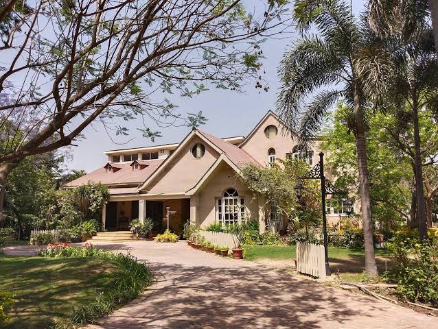 DAK BUNGLOW, Zirakpur - Restaurant Reviews, Photos & Phone Number - Tripadvisor