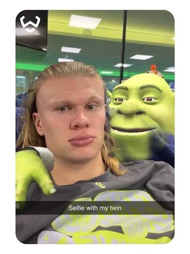 Erling Haaland's Snapchat continues to be one of the most entertaining things on the internet 😂📱 During a day off at the World Cup, he wandered around New York in a cap