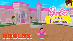 Con más de 91 de alto y 121 cm de ancho, la barbie dreamhouse está llena de características increíbles: Jugando Roblox Tour De La Mansion De Barbie Piscina Casa De Ken Y Probando Ropa Titi Games Youtube