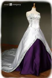 A Wedding For Gamers Video Game Themed Weddings Purple Wedding Dress Purple Wedding Gown Gamer Wedding