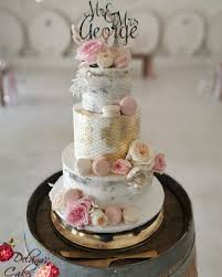 Various french macarons in olive wood bowl with copy space. Delana S Cakes Pastel Roses And Macarons Wedding Cake At Groenrivier Wedding Venue