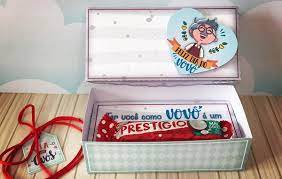 O dia dos avós é comemorado no dia 26 de julho e os velhos merecem um agradinho, não é? Lembranca Dia Dos Avos Caixa Para Chocolate Prestigio No Elo7 Nina Lembrancinhas 12efdb6