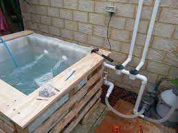 Homesteader wood fired hot tub: Ibc Above Ground Plunge Pool Diy Hot Tub Diy Swimming Pool Plunge Pool
