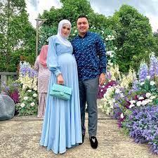 Suami tak pernah halang saya aktif berlakon, tetapi saya masih tidak mampu berenggang dengan anak yang masih kecil, katanya yang mendirikan rumah tangga dengan datuk aliff firdaus abdul hadi pada. Aliff Firdaus Abdul Hadi Lertyi