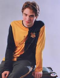 Robert thomas pattinson is an english actor, musician, and model. Robert Pattinson Signed Harry Potter 11x14 Photo Psa Coa