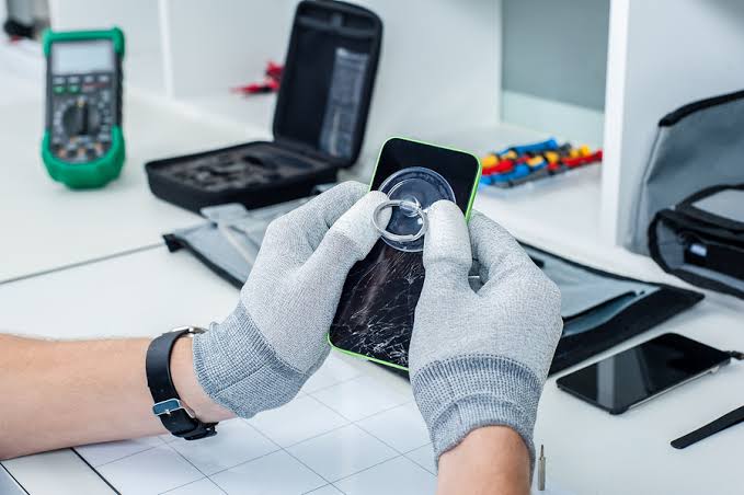 iPhone Service Center New Delhi / Haryana / UP : Noida , Lucknow