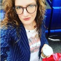 Susan Robichaud's Instagram, Twitter & Facebook