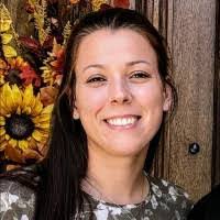 Jennifer Schendel's Instagram, Twitter & Facebook