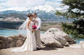 Elope In Breckenridge Co Breckenridge Elopement Packages Colorado Wedding Venues Lake Wedding Venues Wedding Venues