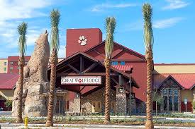 Guest rooms in a scenic wisconsin dells setting. Great Wolf Expected To Open In Gurnee In Mid 2018