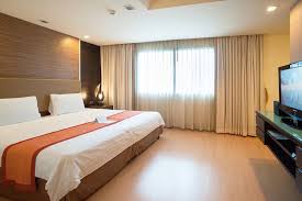 More and more hotels and resorts are offering family or kids' suites with separate bedrooms for parents and kids, ensuring families can feel at home when traveling. Two Bedroom Suite Aspen Hotel Bangkok At Sukhumvit 2 Nana