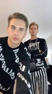 Brad is really famous for his unique fashion trends in hairdressing and hair coloring. Brad Mondo Tiktok S Favorite Hair Stylist Has Killer Fashion Sense Vogue