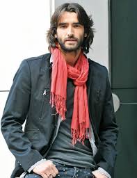 One winter night, pilar runs away from home. Aitor Luna Yon Gonzalez Actors Eye Candy