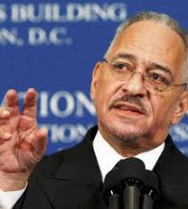 Los comentarios del ex pastor de Obama molestan a los votantes