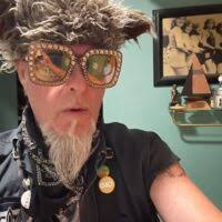 Marie and Anna Present