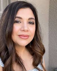 Lizbeth Lerma's Instagram, Twitter & Facebook