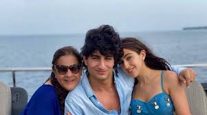She can be found serving as a waitress at good hunter, indicated by the icon on the map. Sara Ali Khan Wishes Mom Amrita Singh On Birthday Thank You For Being My Mirror Entertainment News The Indian Express