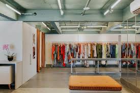 T f l comércio de vestuário ltda: Skazi Outlet Credito Mage Monteiro 11 Wepick
