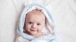 Wie oft sollte man sein baby baden? Ab In Die Badewanne So Baden Sie Ihr Baby Entspannt Active Beauty