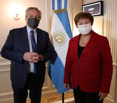 El presidente alberto fernández encabeza este domingo en el centro cultural kirchner (cck) una ceremonia en memoria de los fallecidos por corona. Argentina S Fernandez Ends Europe Tour With Positive Imf Signals Bonds Rise Reuters